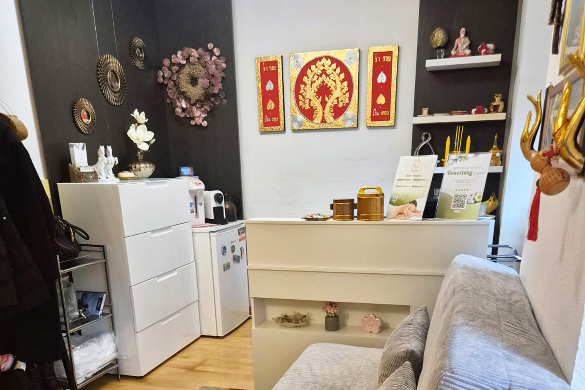 Impression Eingangsbereich QR Code Korawan Thaimassage Konstanz