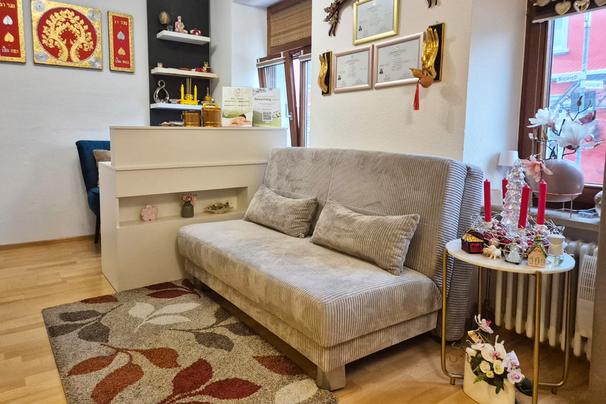 Impression Eingangsbereich Begrüßung Korawan Thaimassage Konstanz